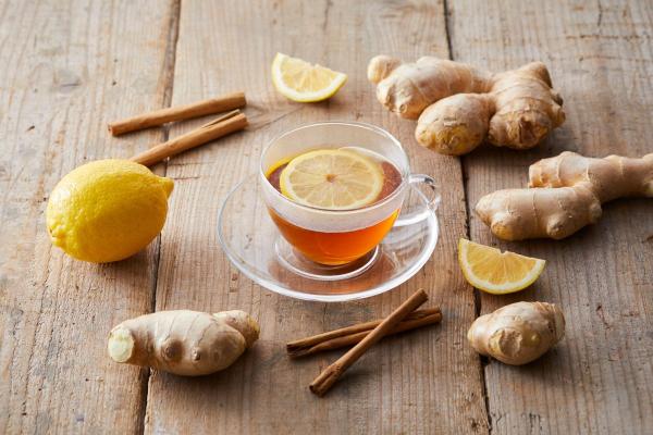 Las mejores infusiones naturales para bajar la tensión arterial y cuidar tu corazón - Jengibre y limón