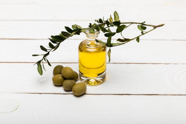 Mascarilla de aceite de oliva para el pelo