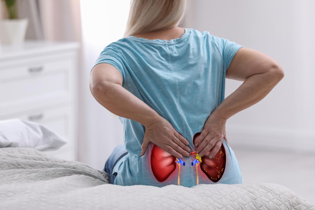 Dolor de riñones y piernas cansadas: causas y tratamiento
