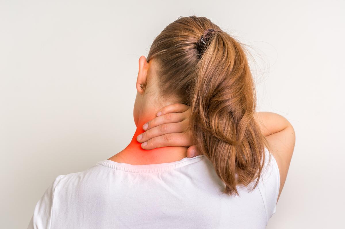 Punzadas en el cuello: causas y tratamiento