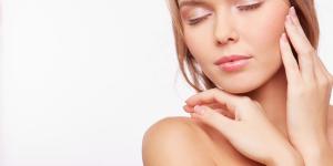 Eliminar manchas de la cara de forma natural