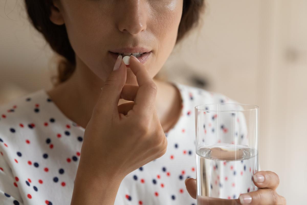 ¿Se puede tomar amoxicilina y naproxeno?