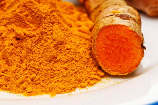 Los 10 mejores analgésicos naturales - Cúrcuma, antiinflamatorio natural potente