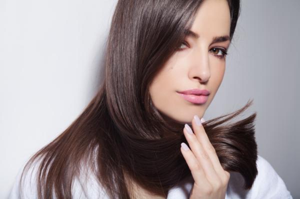 Cómo tomar biotina para el cabello - Beneficios de la biotina 