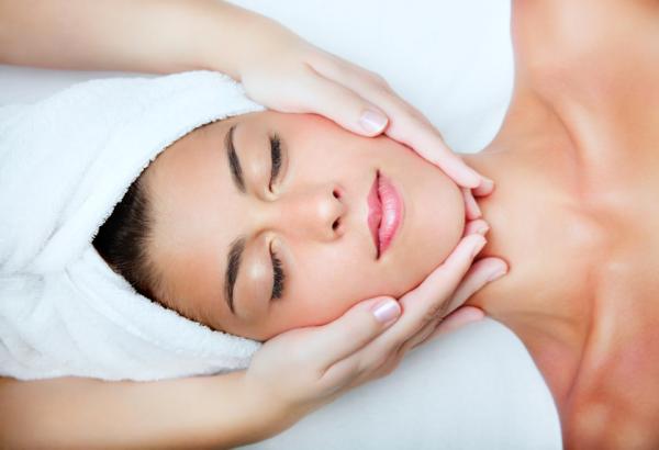 Drenaje linfático facial: beneficios y cómo hacerlo en casa