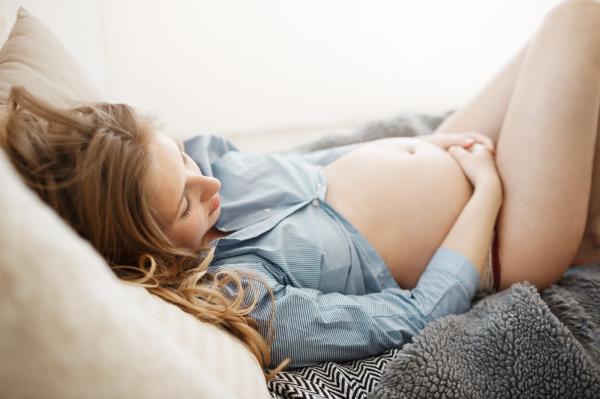 ¿Por qué siento las piernas pesadas y débiles? - Embarazo