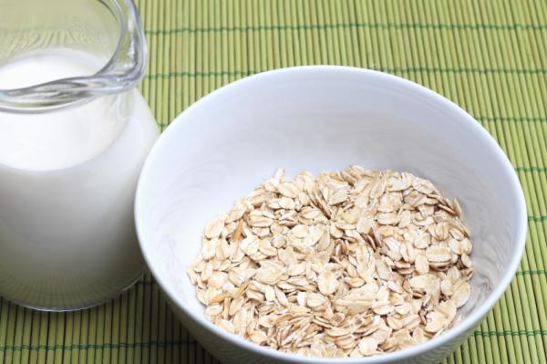 5 recetas para reducir el colesterol - Leche de avena