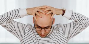 Cómo evitar la caída del pelo: qué es bueno y qué vitaminas ayudan