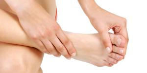 Dolor en los dedos de los pies: a qué se debe y remedios para aliviarlo