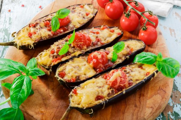 5 recetas para reducir los triglicéridos - Berenjenas rellenas de atún