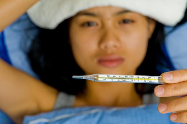 Meningitis viral: causas síntomas y tratamiento - Síntomas de la meningitis viral