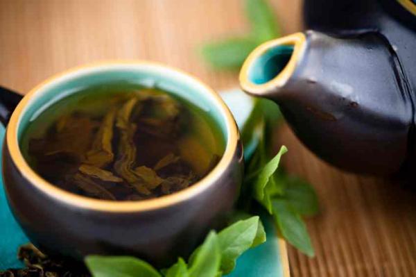 Cómo tomar té verde para adelgazar el abdomen - Cómo tomar té verde para conseguir un abdomen plano