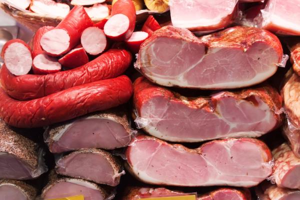 Alimentos que producen inflamación intestinal - 3. Carnes rojas o procesadas