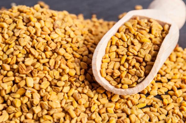 Alimentos que aumentan la testosterona - 3. Fenogreco