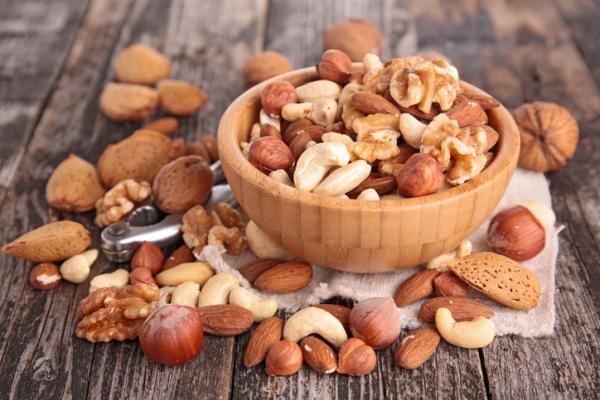 Alimentos que aumentan la testosterona - 9. Frutos secos