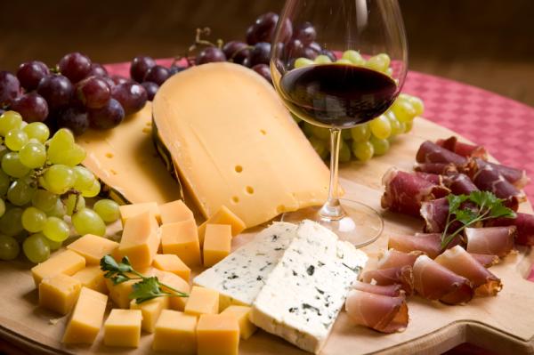 Beneficios del vino tinto para la salud - Otros beneficios del vino tinto