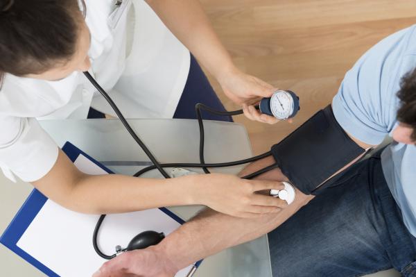 Problemas de corazón más comunes en jóvenes - Presión arterial alta