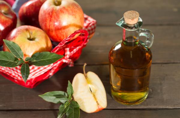 Remedios caseros para los granos - Tónico de vinagre de manzana para los granos