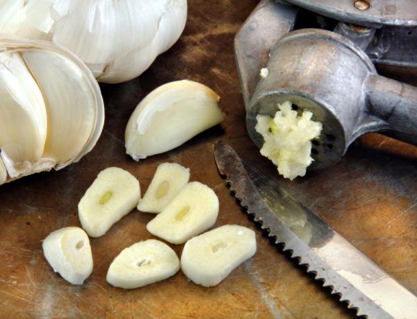 Propiedades y beneficios de comer ajo crudo en ayunas - Propiedades del ajo crudo