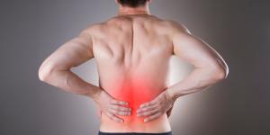 Dolor de espalda al levantarse: causas y tratamiento