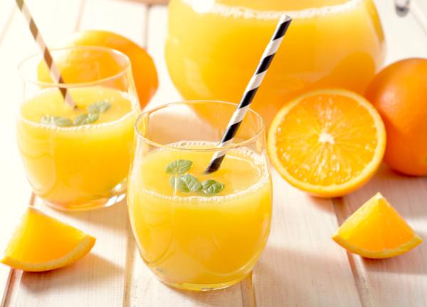 Remedios caseros para la afonía - Zumo de zanahoria y naranja