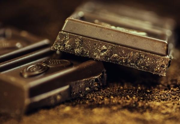 Remedios caseros para bajar la tensión - Chocolate negro para disminuir el colesterol
