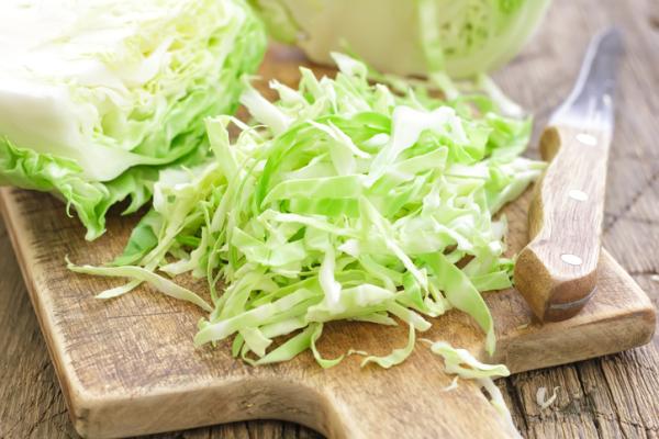 Remedios caseros para la úlcera de estómago - El repollo blanco es bueno para las úlceras