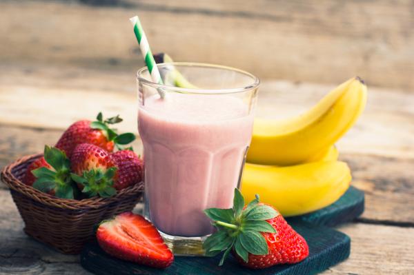 Jugos contra el cansancio - Jugo de cambur, avena y fresas 